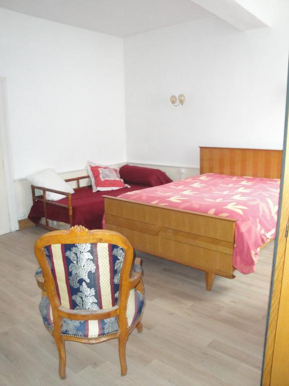 Appartement Des Vieilles Halles Fère-en-Tardenois Buitenkant foto